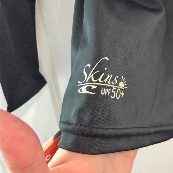 NWT! O’Neill Women’s Longsleeve Rash guard - Picture 6 of 7